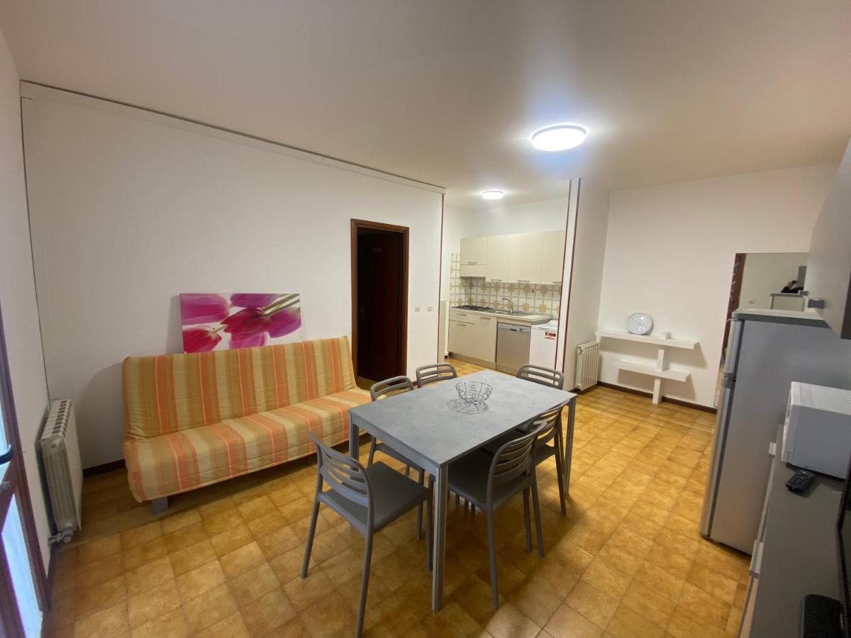 Cond Giardino Apartment Lignano Sabbiadoro Exterior photo